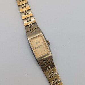Vintage Seiko Quartz Ladies Watch | Champagne Dial | Gold-Tone Geometric Bracelet | 2E20-5550 | 1983 | Pre-Owned