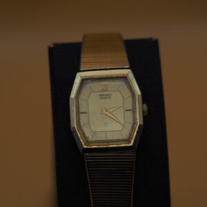 Seiko 2C20-5840 | Gold-Tone Octagonal Quartz Dress Watch | c.1984 | Pre-Owned