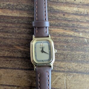 Seiko 2P20-5A09 watch| Rectangular Gold-Tone Quartz | Two-Tone Dial | Vintage Ladies | Pre-Owned